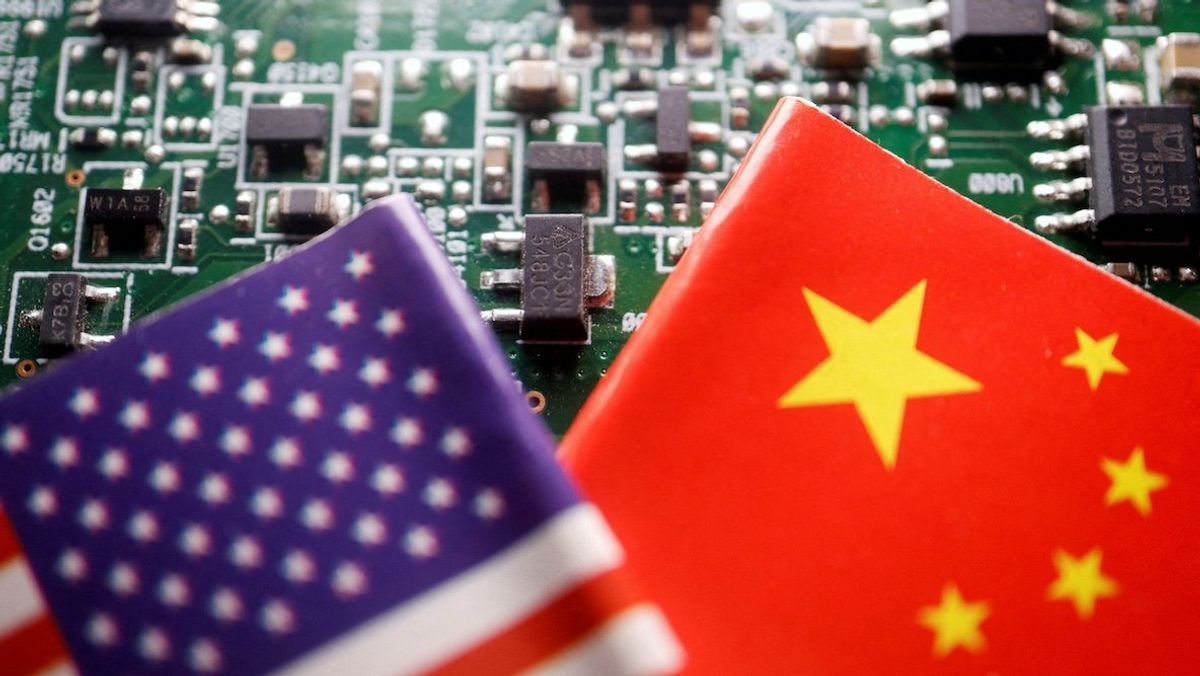 An illustration of US and Chinese flags in front of a circuit board with semiconductor chips. 