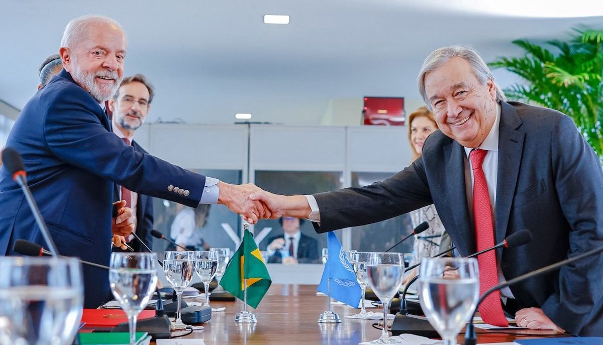 ​Brazil's President Luiz Inacio Lula da Silva greets UN General-Secretary Antonio Guterres ahead of the G20 summit, in Rio de Janeiro, Brazil, on Nov. 16, 2024. 