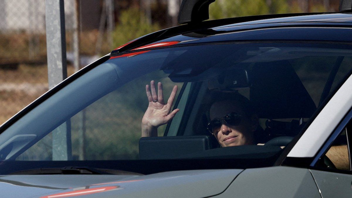 ​Carolina Gonzalez, daughter of Venezuela's presidential opposition candidate in the recent election Edmundo Gonzalez, leaves the Torrejon de Ardoz Air Force Base, outside Madrid, Spain, September 8, 2024. 