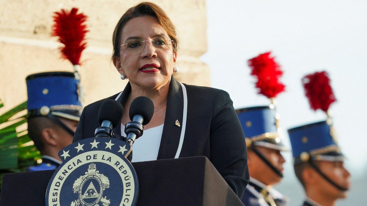 ​Honduras' President Xiomara Castro delivers a speech during a ceremony to commemorate the National Flag Day, in Tegucigalpa, Honduras September 1, 2024. 