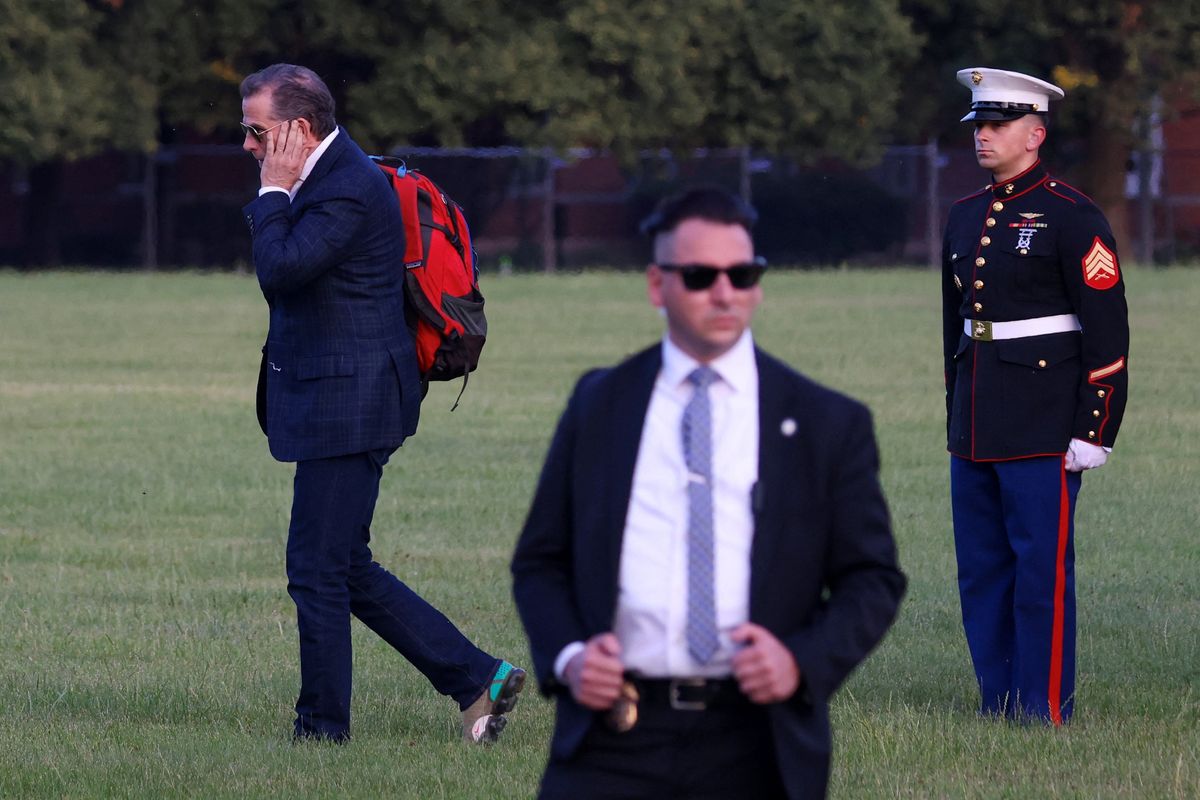 Hunter Biden steps off Marine One at Ft. McNair, after spending the night at Camp David, in Washington, U.S., June 25, 2023.