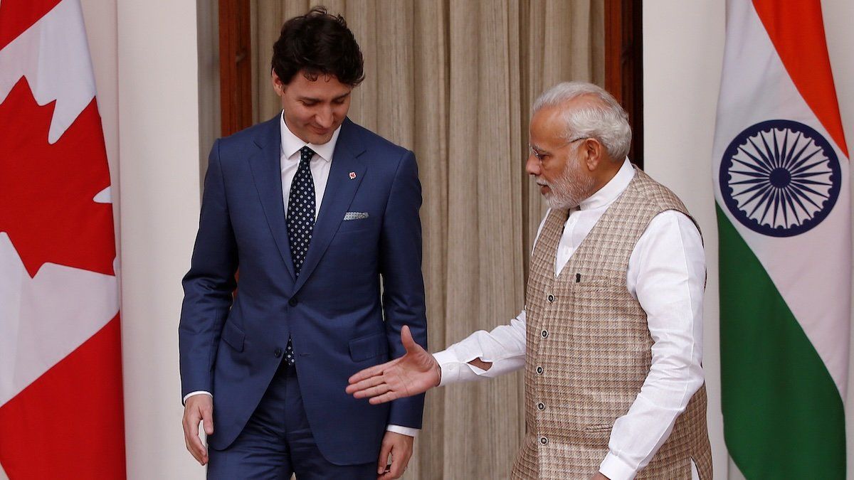 ​Indian Prime Minister Narendra Modi (R) extends his hand for a handshake with his Canadian counterpart Justin Trudeau in New Delhi, India, February 23, 2018.