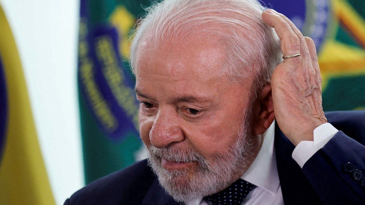 ​FILE PHOTO: Brazil's President Luiz Inacio Lula da Silva attends a signing ceremony for an addendum to the works on the Transnordestina railway, at the Planalto Palace in Brasilia, Brazil November 28, 2024. 