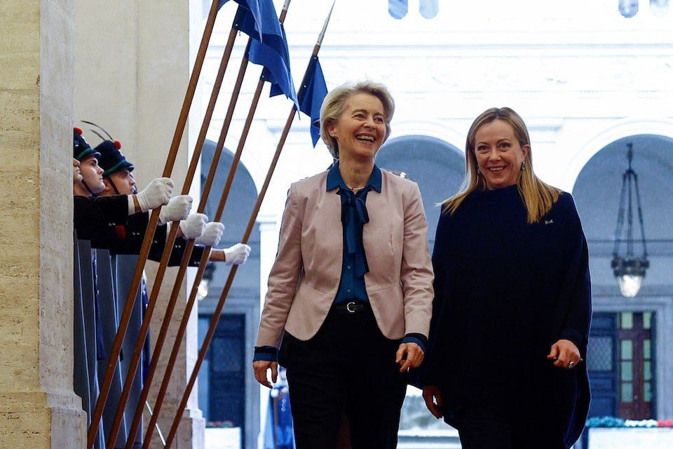 Italian Prime Minister Giorgia Meloni welcomes European Commission President Ursula von der Leyen at Chigi Palace, in Rome, Italy, January 9, 2023. 