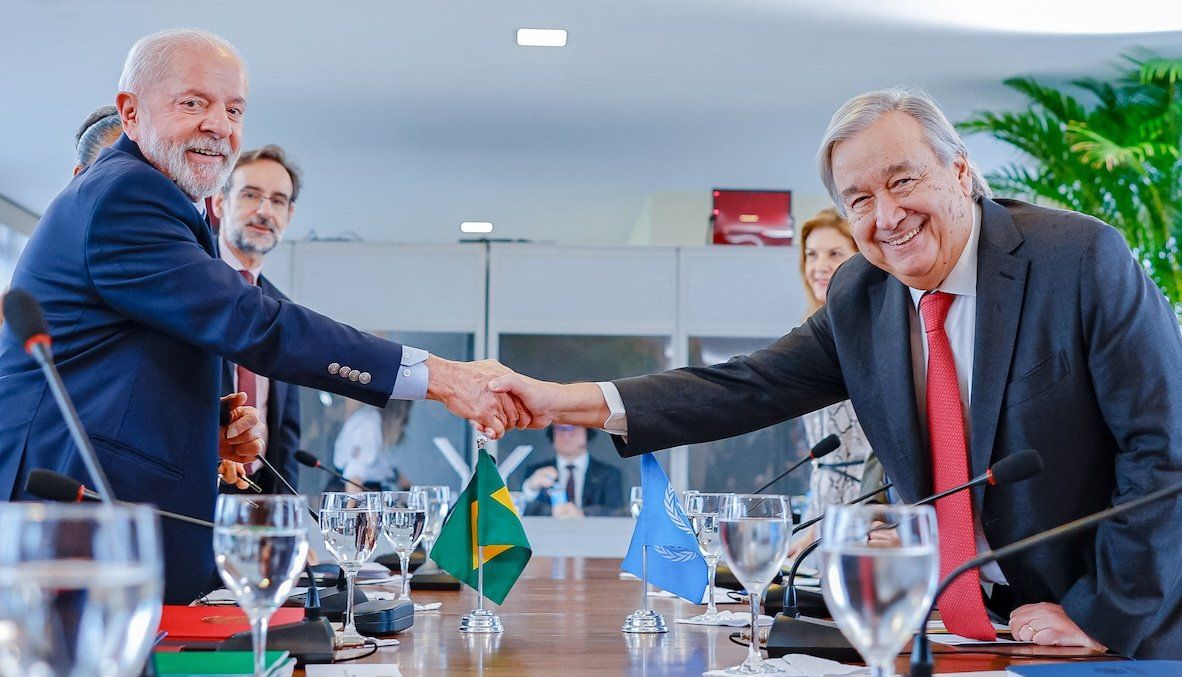 ​Brazil's President Luiz Inacio Lula da Silva greets UN General-Secretary Antonio Guterres ahead of the G20 summit, in Rio de Janeiro, Brazil, on Nov. 16, 2024. 