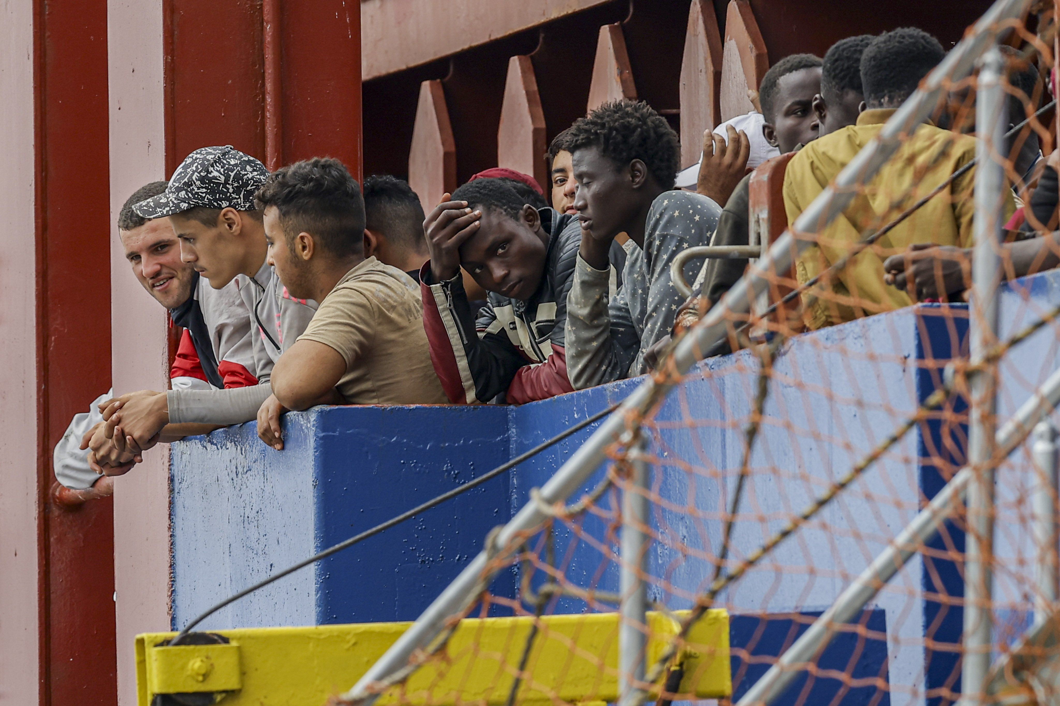 Why Brazilian football fans are ditching the yellow jersey, Qatar World  Cup 2022