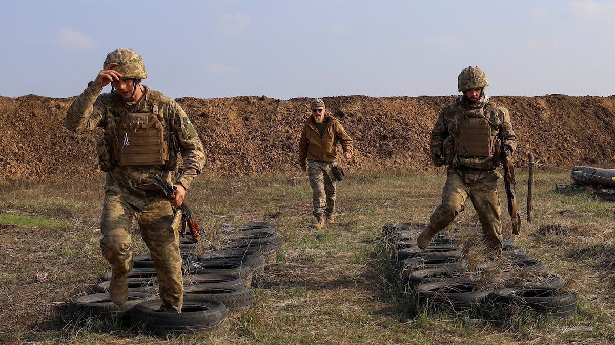 New recruits of the 126th Territorial Defence Brigade of the Ukrainian Armed Forces attend a military exercise at a training ground, amid Russia's attack on Ukraine, in an undisclosed location in southern Ukraine October 29, 2024. 