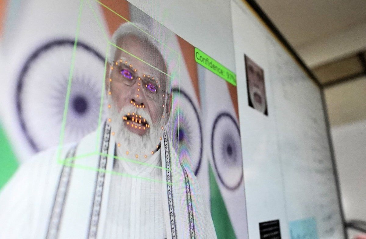 Polymath Synthetic Media Solutions shows a demo video to potential customers that shows Indian Prime Minister Narendra Modi speaking. You can see how the face of Indian Prime Minister Modi is analyzed to create an avatar of him. 