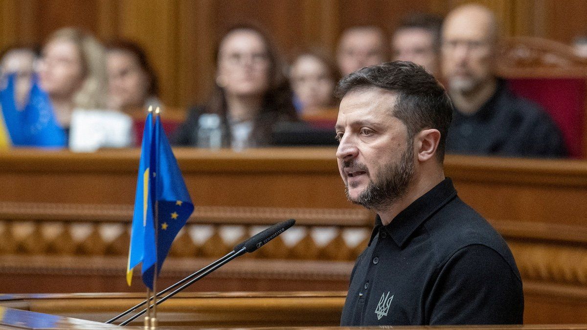 ​Ukraine's President Volodymyr Zelenskiy addresses lawmakers as he presents the so-called 'Victory Plan' during a parliament session, amid Russia's attack on Ukraine, in Kyiv, Ukraine October 16, 2024. 