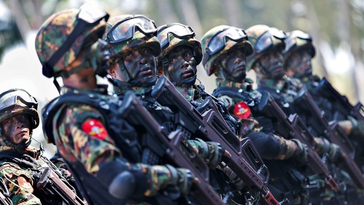 ​Myanmar military troops take part in a military exercise at Ayeyarwaddy delta region in Myanmar, February 3, 2018. 
