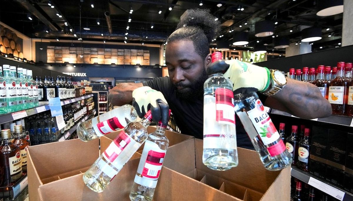 Removing US alcohol from Canadian shelves in response to tariffs.