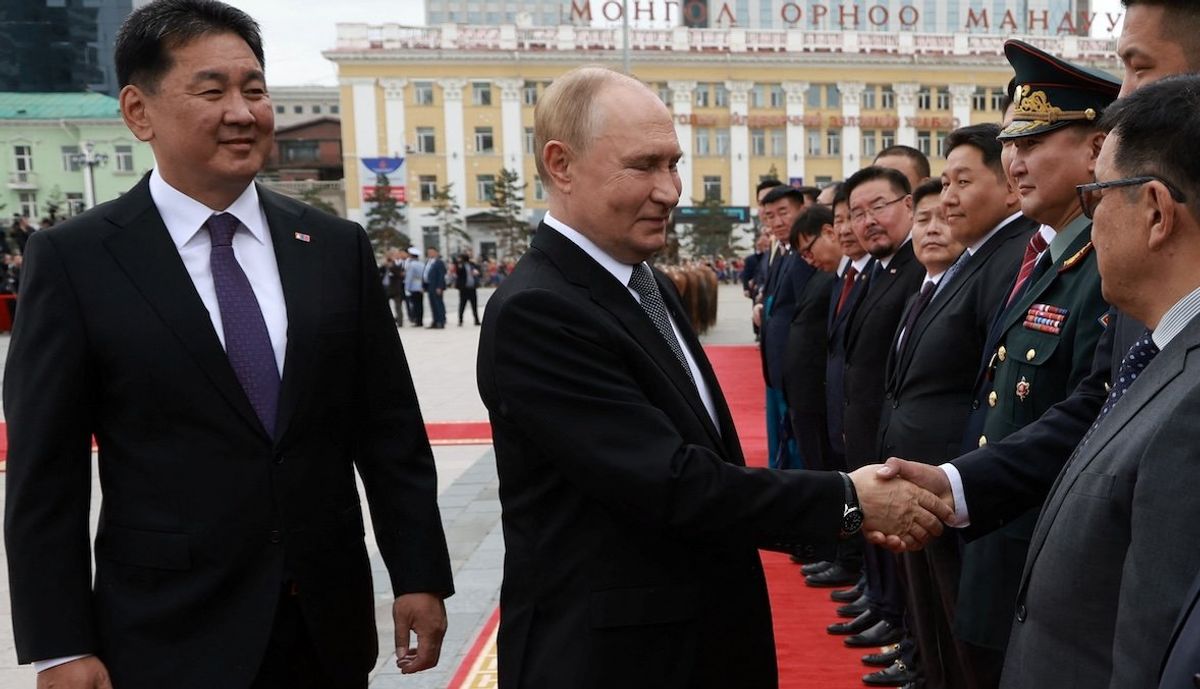 ​Russian President Vladimir Putin and Mongolian President Ukhnaagiin Khurelsukh attend an official welcoming ceremony in Ulaanbaatar, Mongolia, on Sept. 3, 2024. 