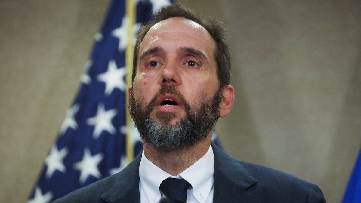 ​U.S. Special Counsel Jack Smith makes a statement to reporters about the 37 federal charges returned by a grand jury in an indictment of former U.S. President Donald Trump on charges of unauthorized retention of classified documents and conspiracy to obstruct justice, as Smith speaks at his offices in Washington, U.S. June 9, 2023. 