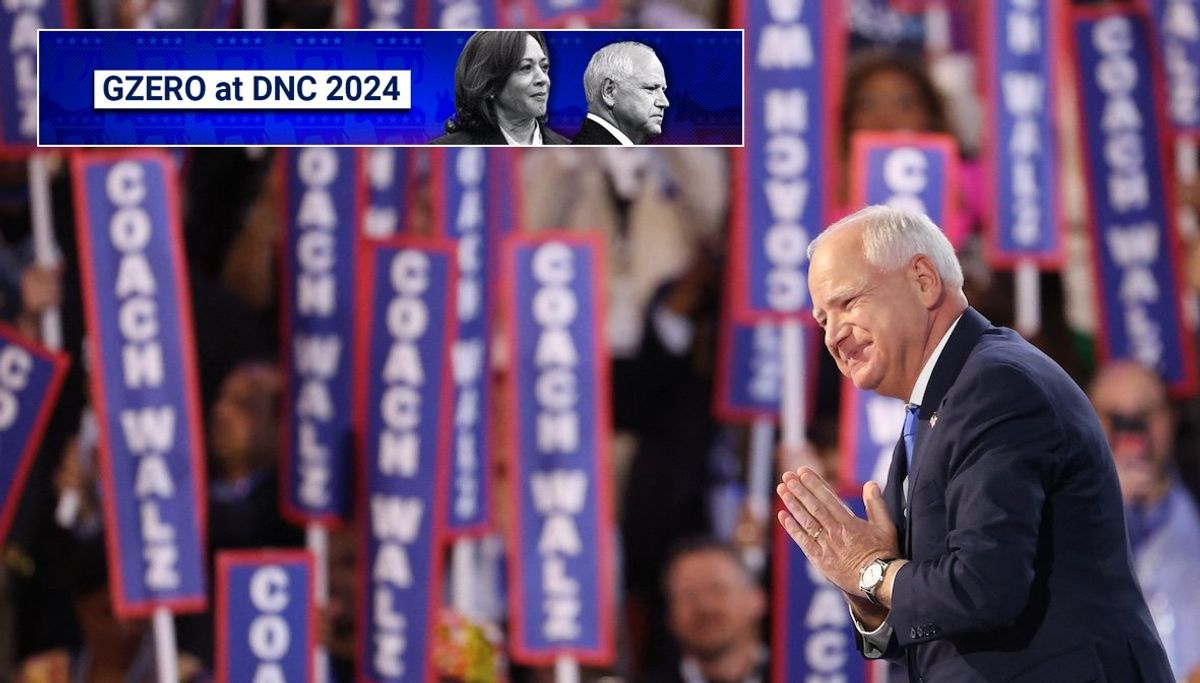 ​US Democratic vice presidential nominee Minnesota Gov. Tim Walz takes the stage on Day 3 of the Democratic National Convention in Chicago, Illinois, on Aug. 21, 2024. 